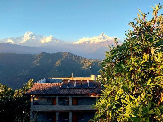 Himalayan Deurali Resort Pokhara Exteriör bild