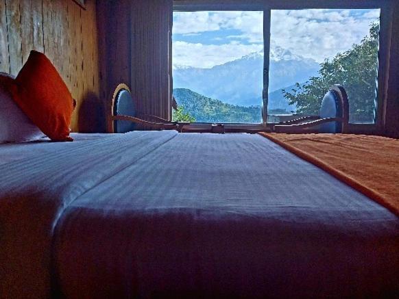 Himalayan Deurali Resort Pokhara Exteriör bild