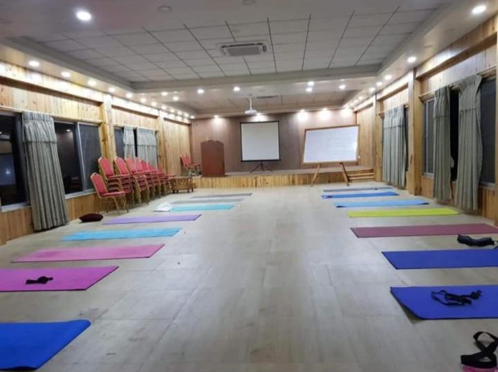 Himalayan Deurali Resort Pokhara Exteriör bild