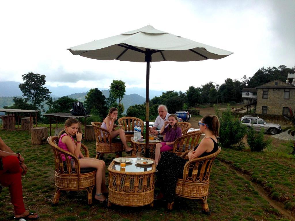 Himalayan Deurali Resort Pokhara Exteriör bild