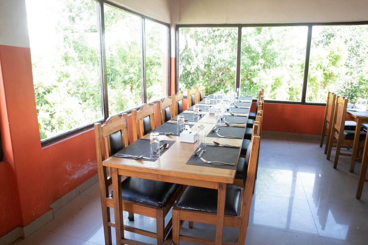 Himalayan Deurali Resort Pokhara Exteriör bild