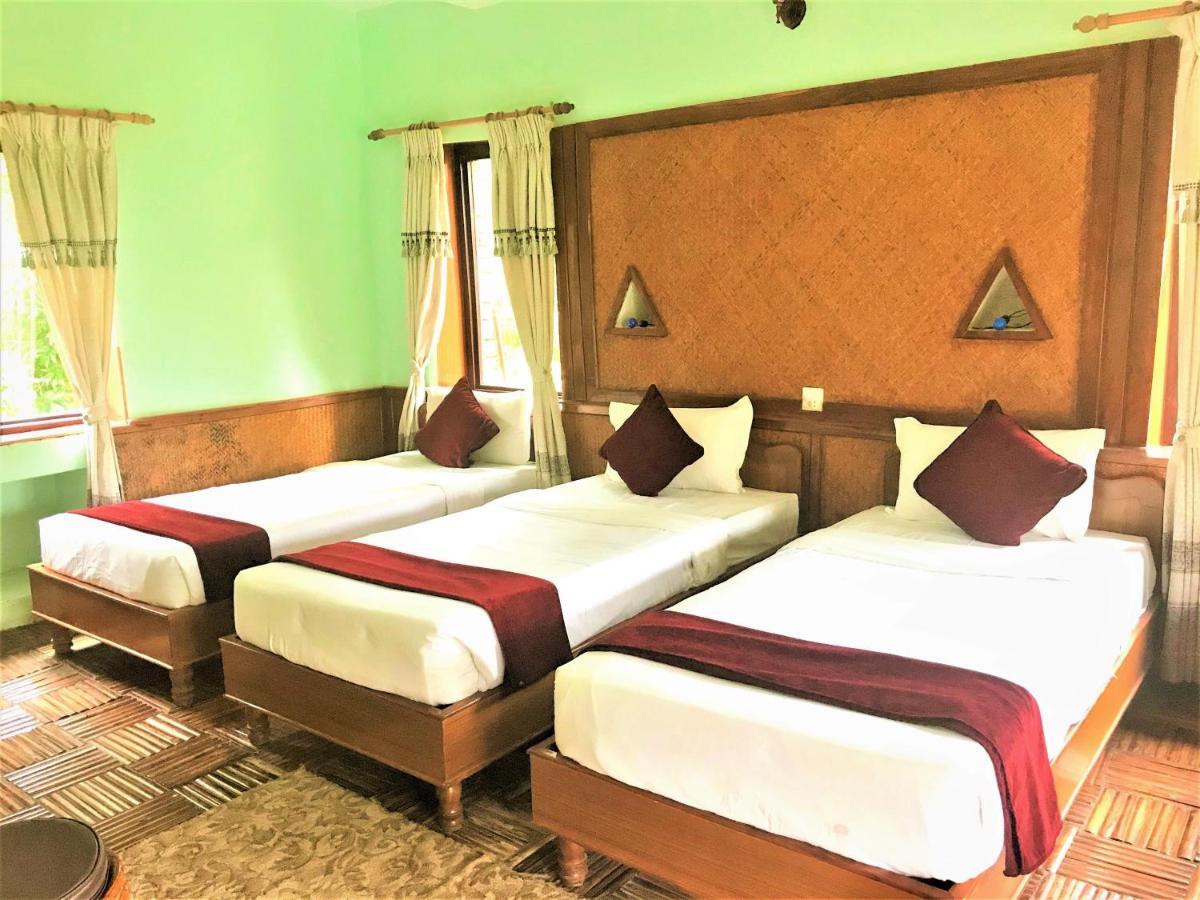 Himalayan Deurali Resort Pokhara Exteriör bild
